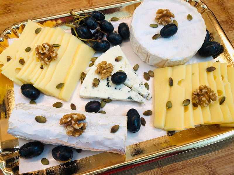 Plateau de fromage / Cheese platter from France*